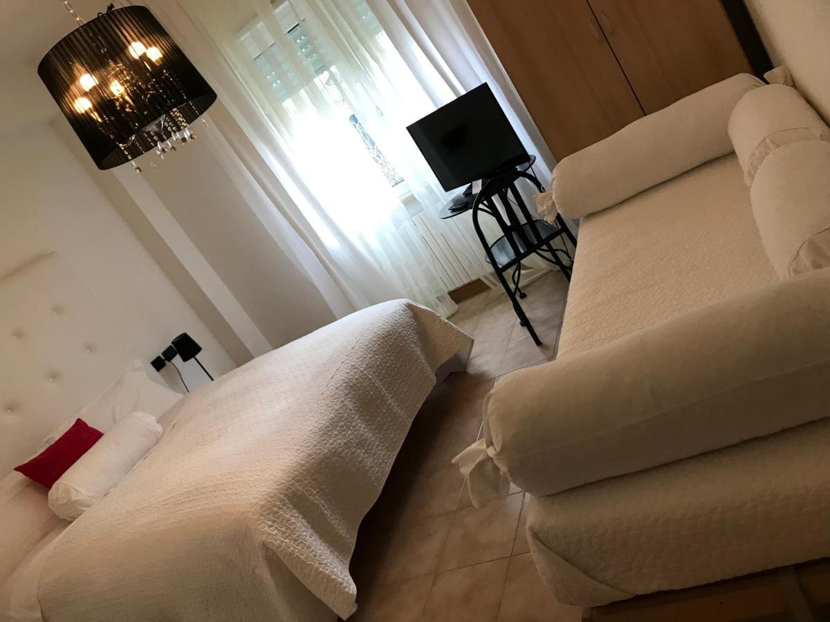 Ascoli Bonjour B&B & Apartments Parcheggio Privato & Giardino Ασκόλι Πιτσένο Εξωτερικό φωτογραφία